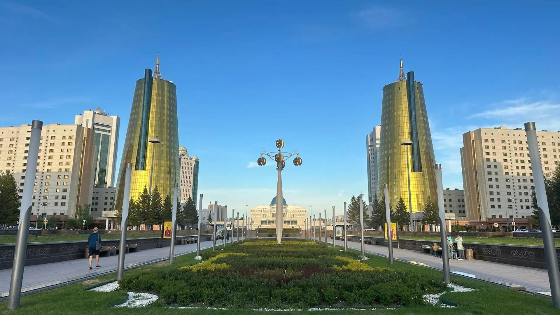 Lägenhet Astana Baiterek - Элитная Квартира Жк Нурсая